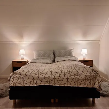 Hus I Gryllefjord * Senja